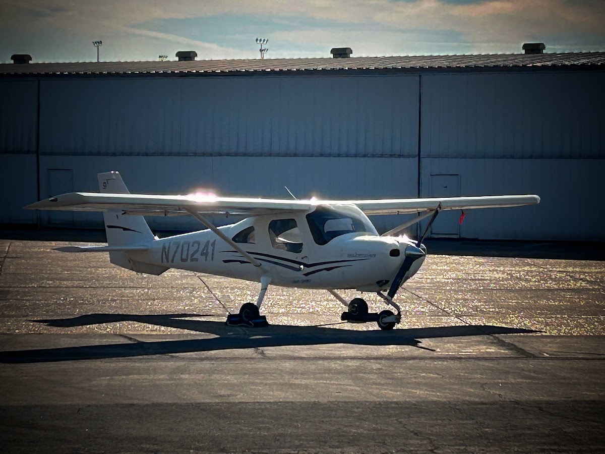AVZ Flight Academy