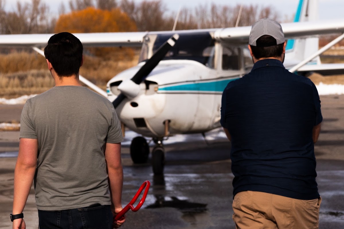 Bravo 6 Flight Academy