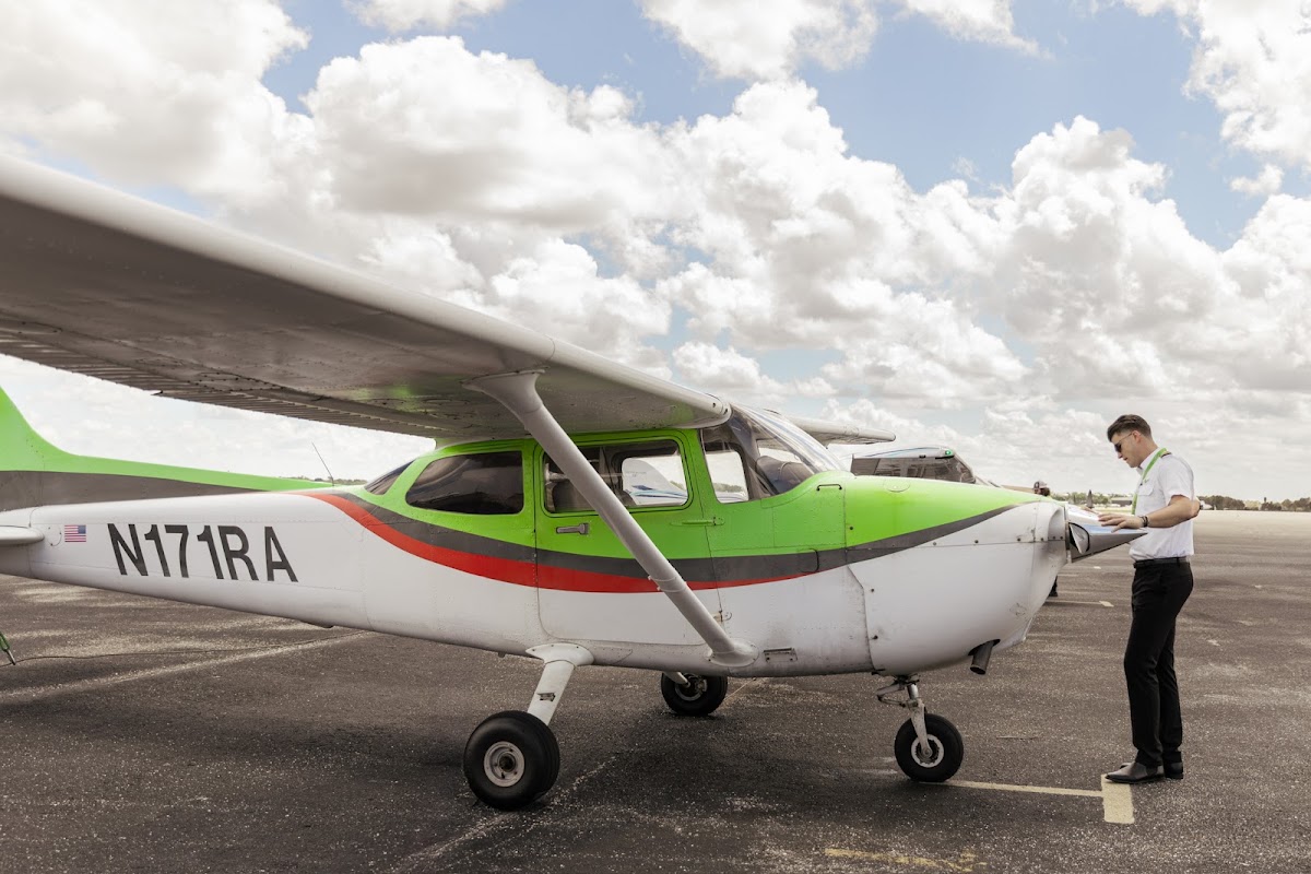 Cirrus Aviation Flight Training