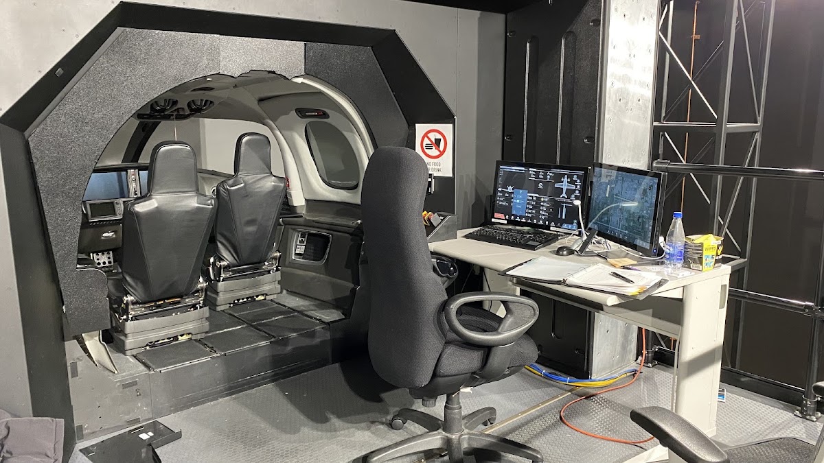 Cirrus Flight Simulation Center