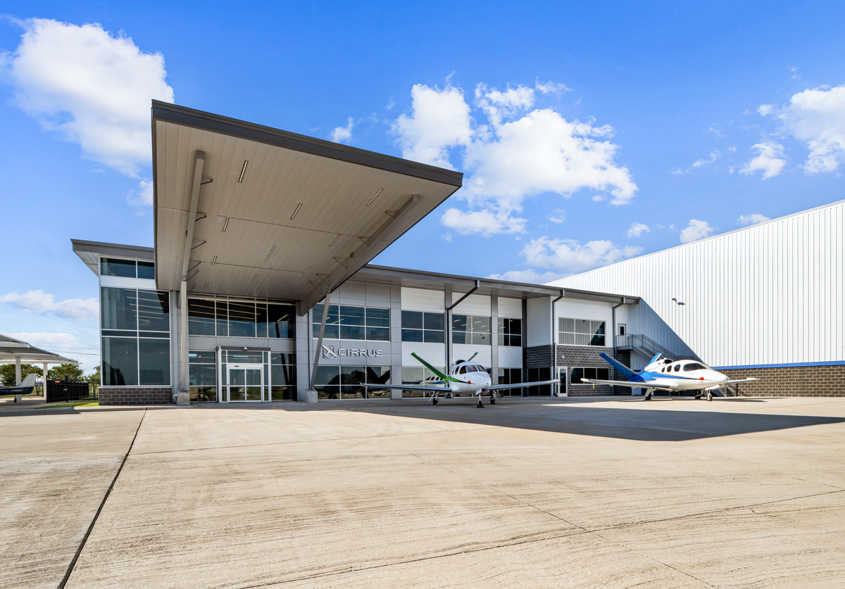 Cirrus McKinney Flight Center