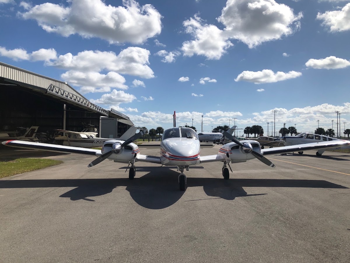 Cross Air Ocean Flight School