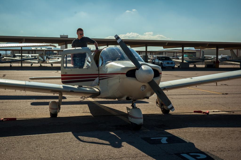 Desert Flying Club
