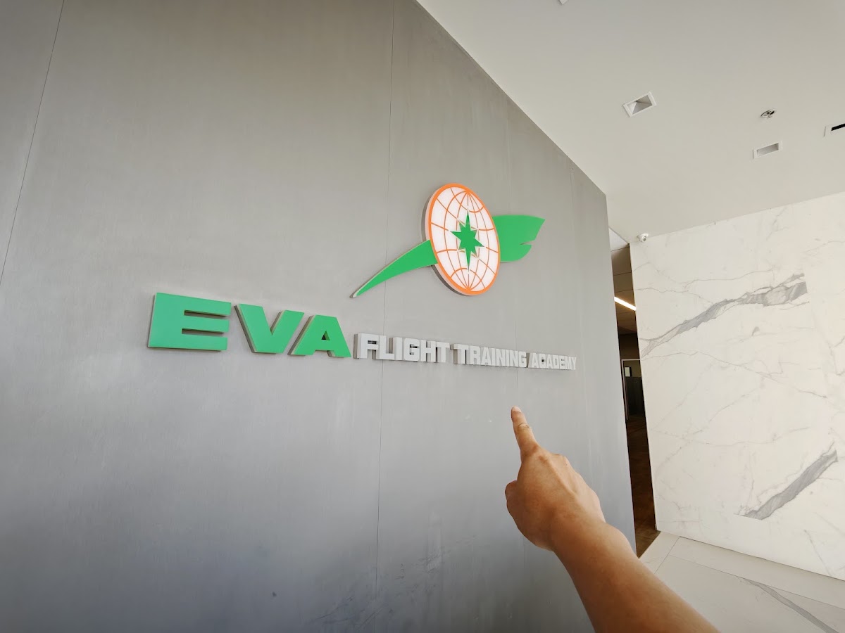 EVA Flight Training Academy