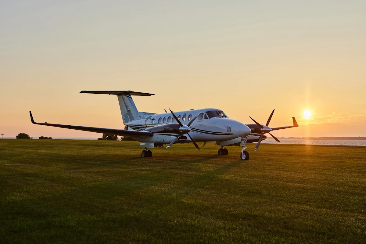 Flight King Charter Rental