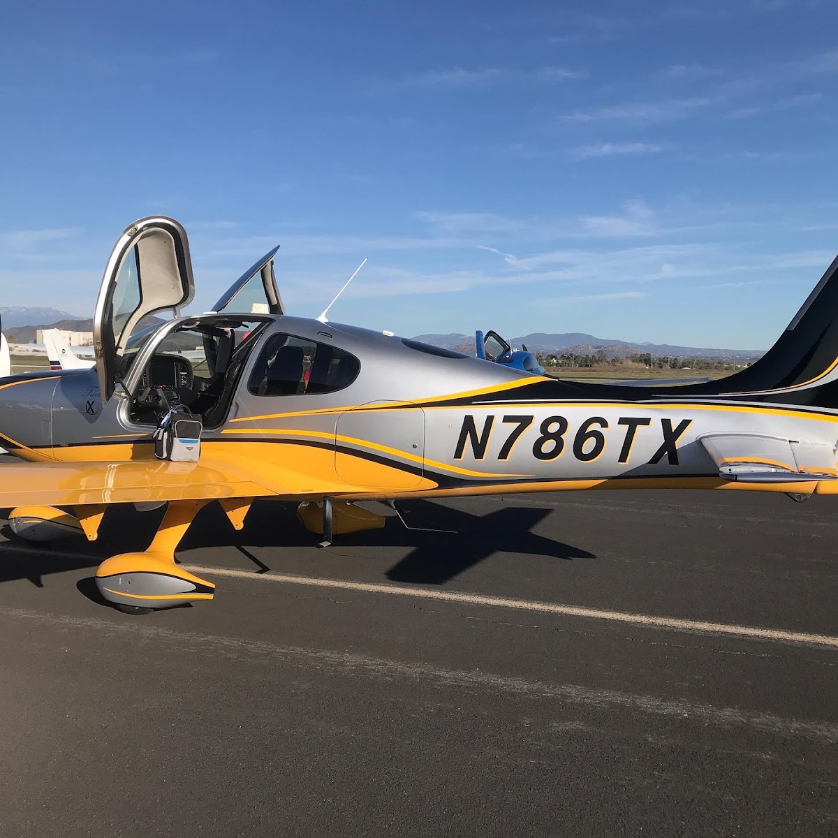 FLIGHTEACHERS - BEST INDIVIDUALIZED FLIGHT TRAINING In SOUTHERN CALIFORNIA