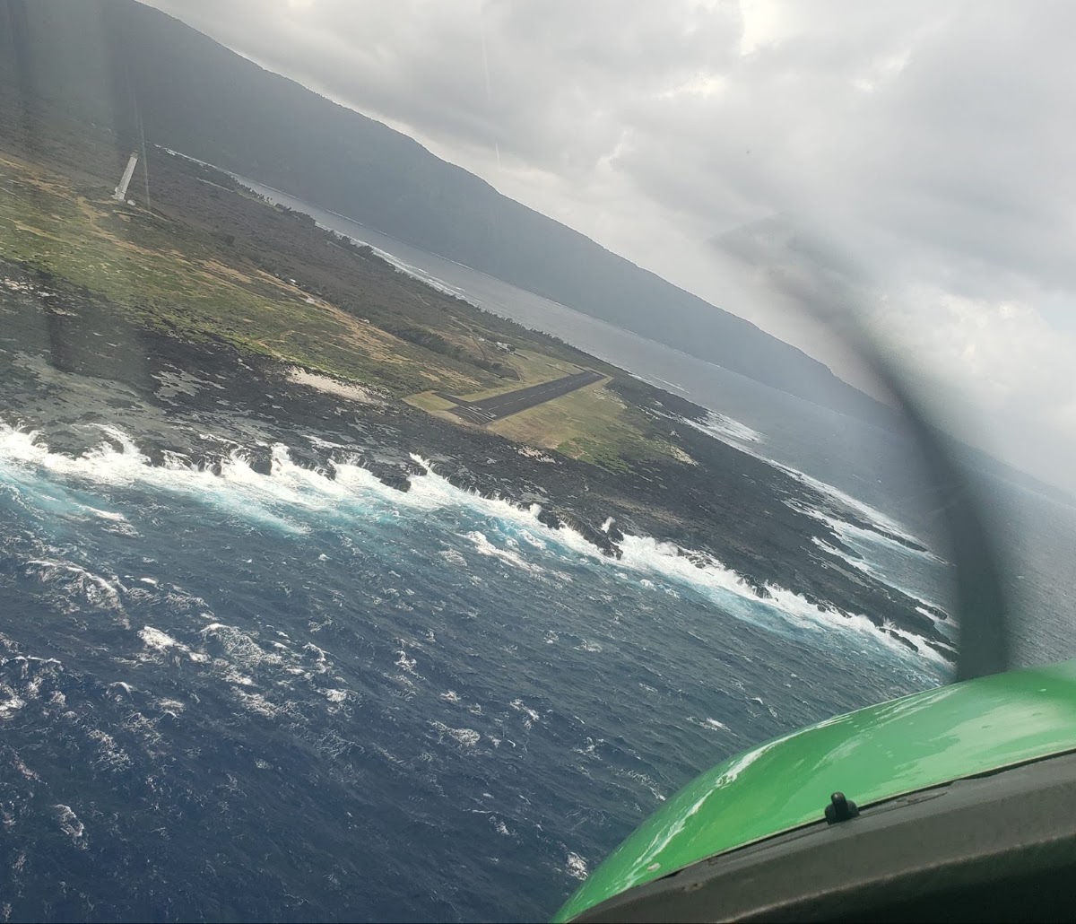 Fly Maui