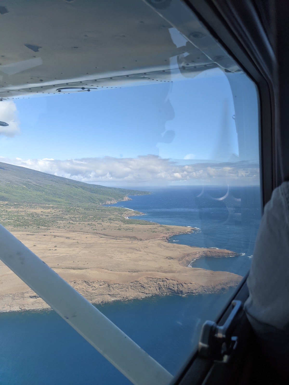 Fly Maui
