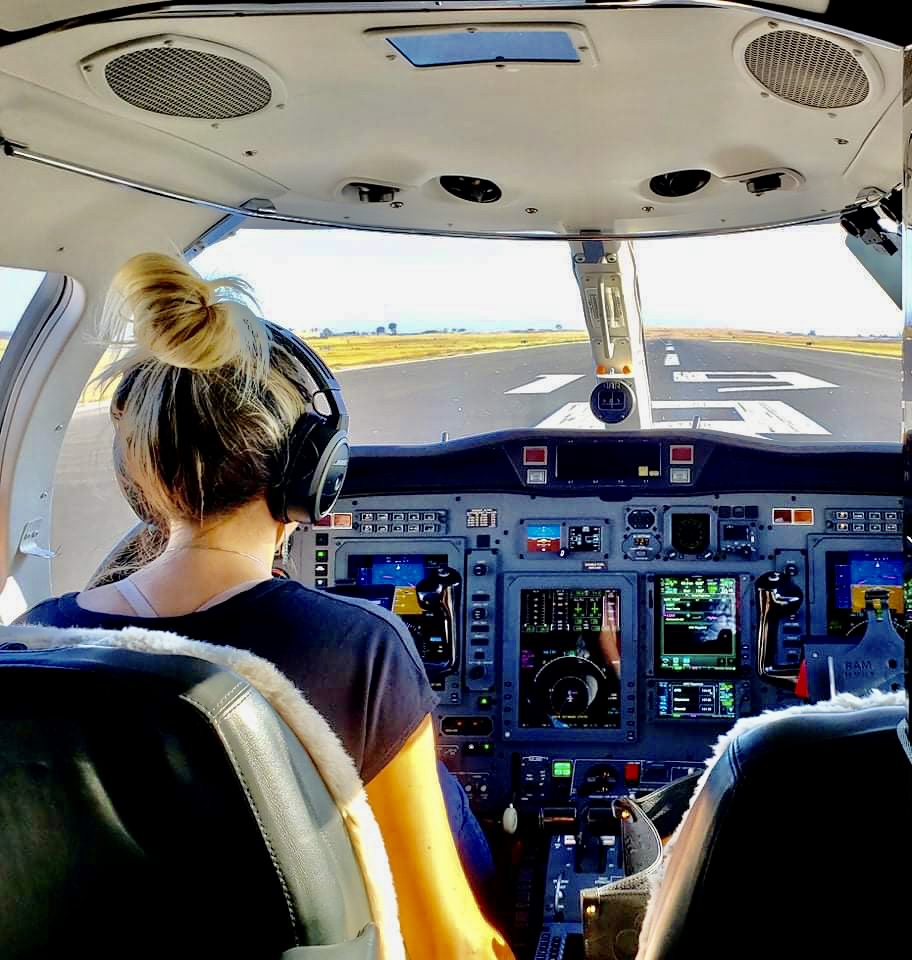 Girls Love to Fly - Flight School
