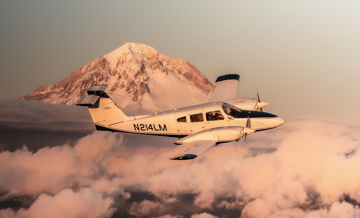 Hillsboro Aero Academy - Flight Training & Maintenance School