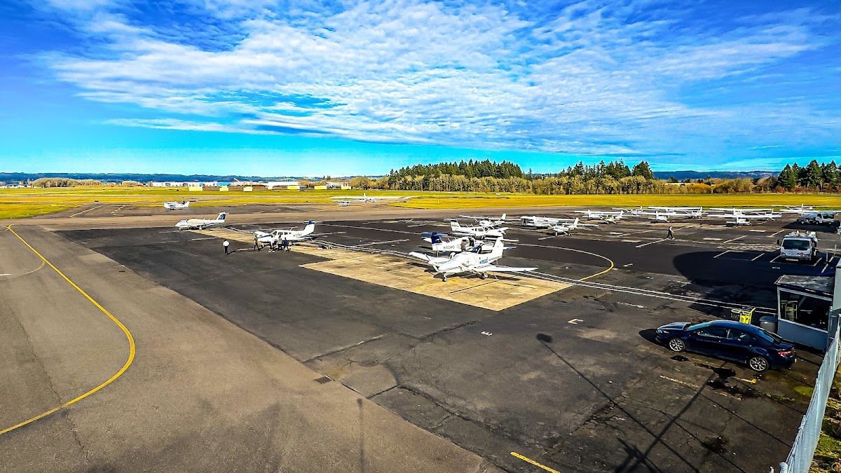 Hillsboro Aero Academy - Flight Training & Maintenance School