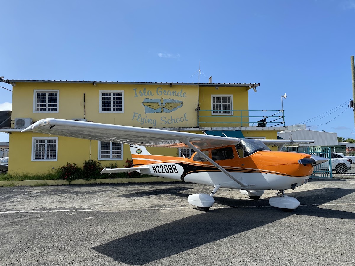 Isla Grande Flying School Sev & Corp