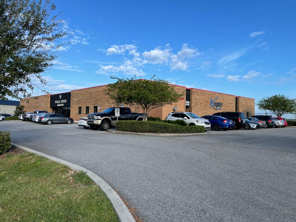 Kingsky Flight Academy - East Building
