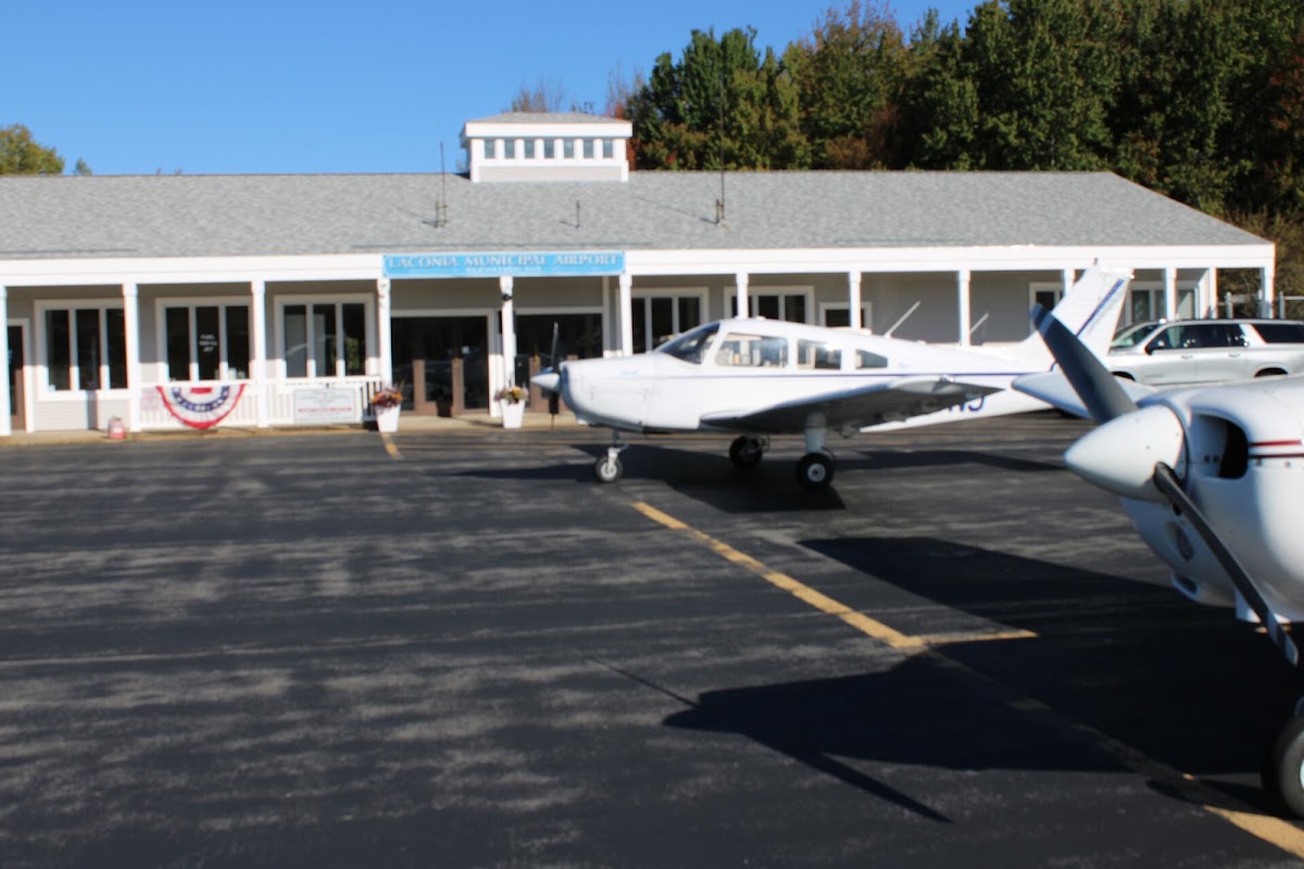 Laconia Flight Academy