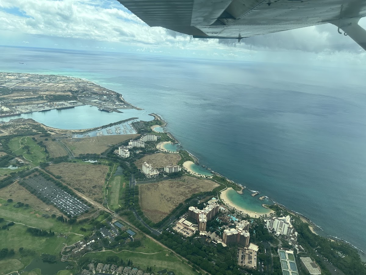 Lani Lea Flight School & Sky Tours