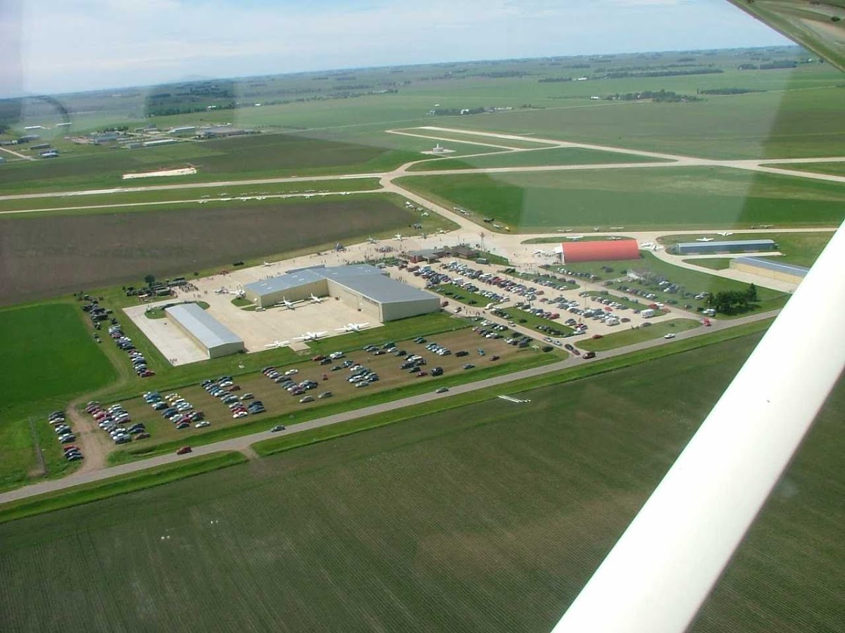 Leading Edge Aviation