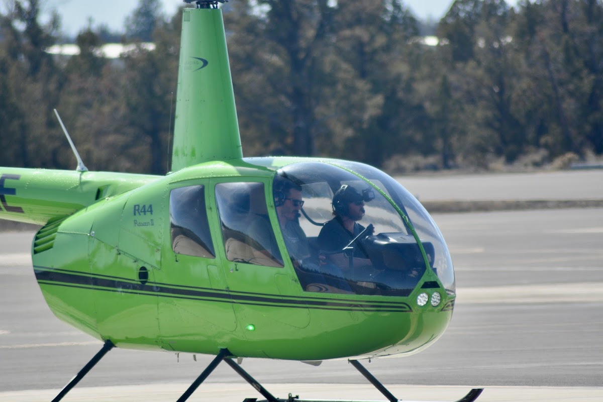 Leading Edge Flight Academy Helicopter School