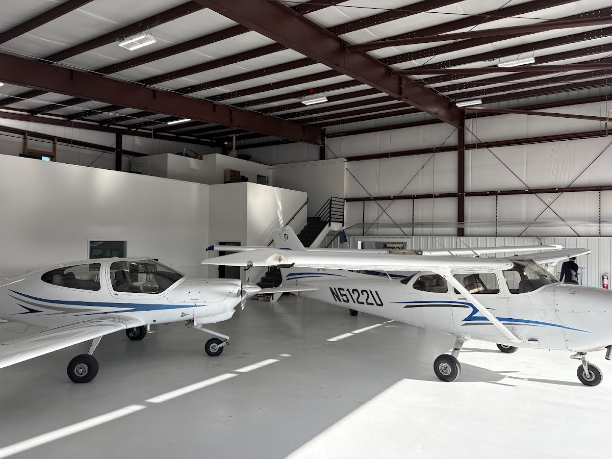 Leading Edge Flight Training
