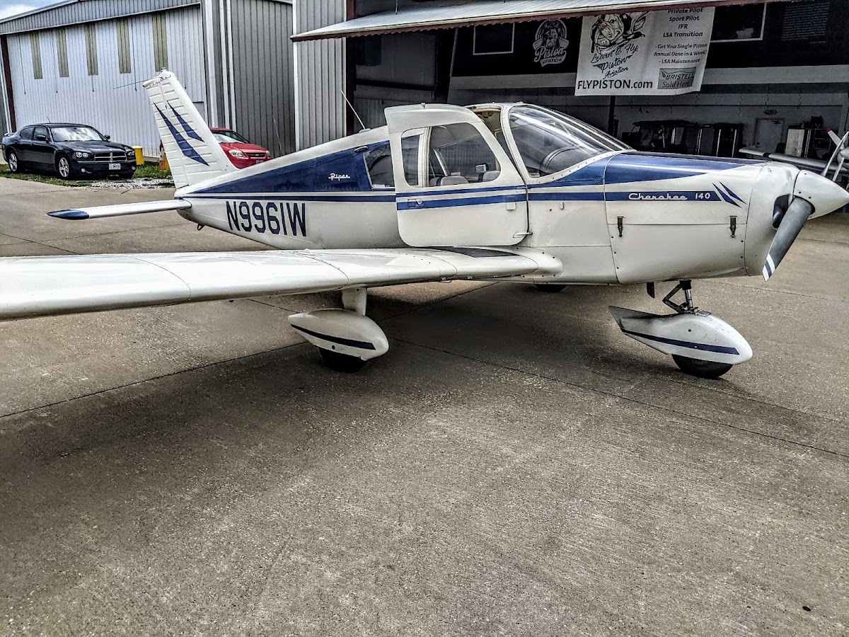 Piston Aviation Flight School