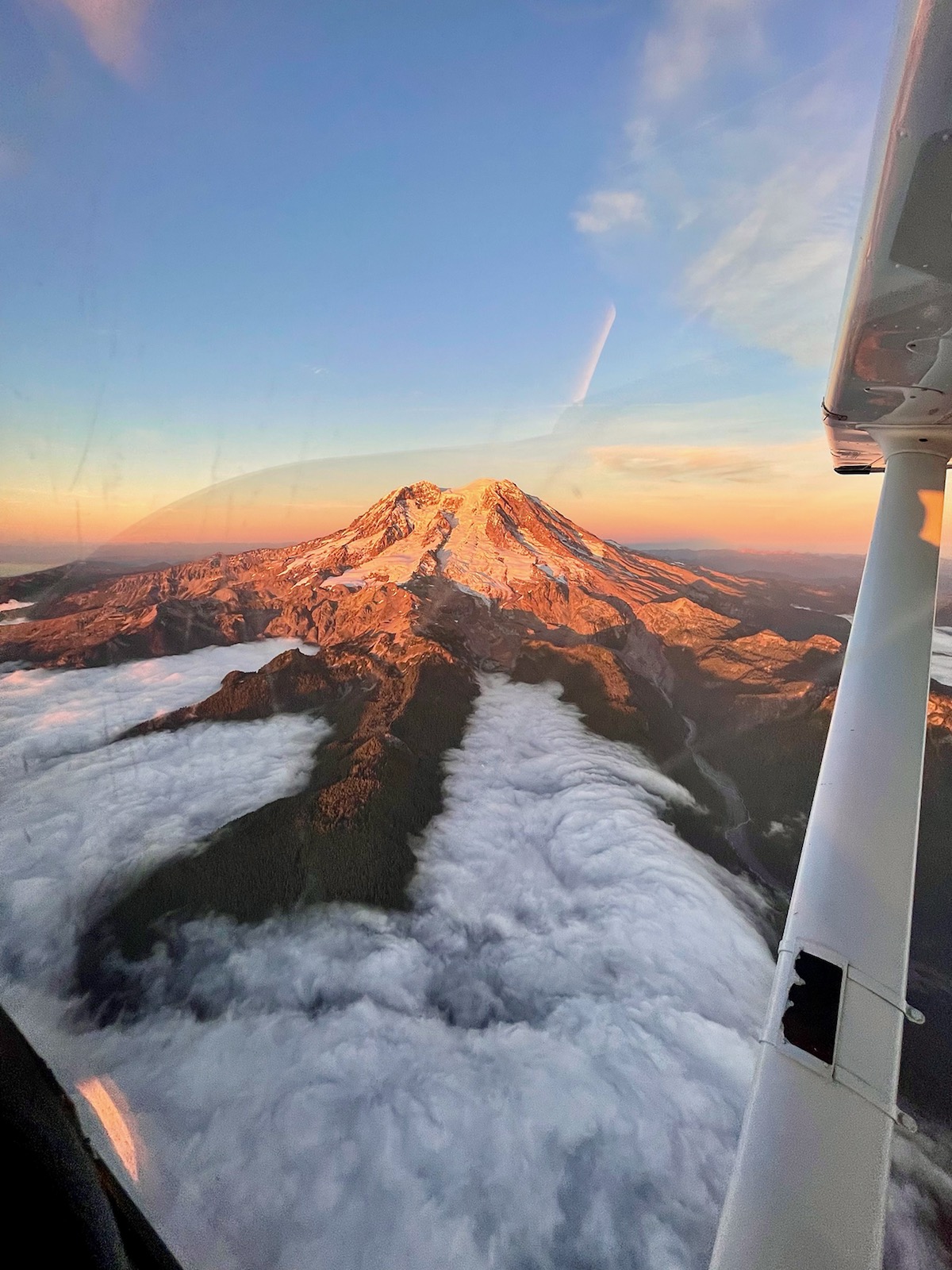 Rainier Flight Service