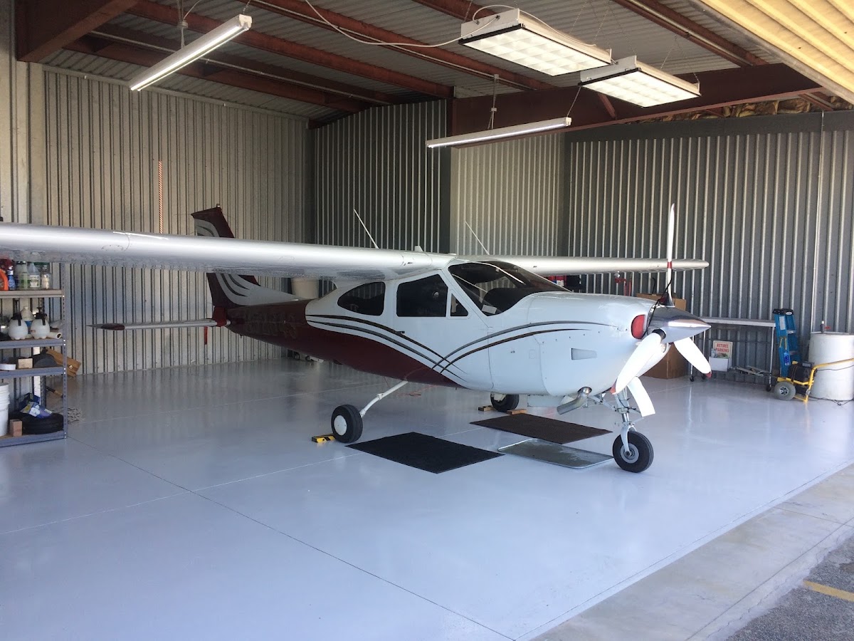 SRT Flightline