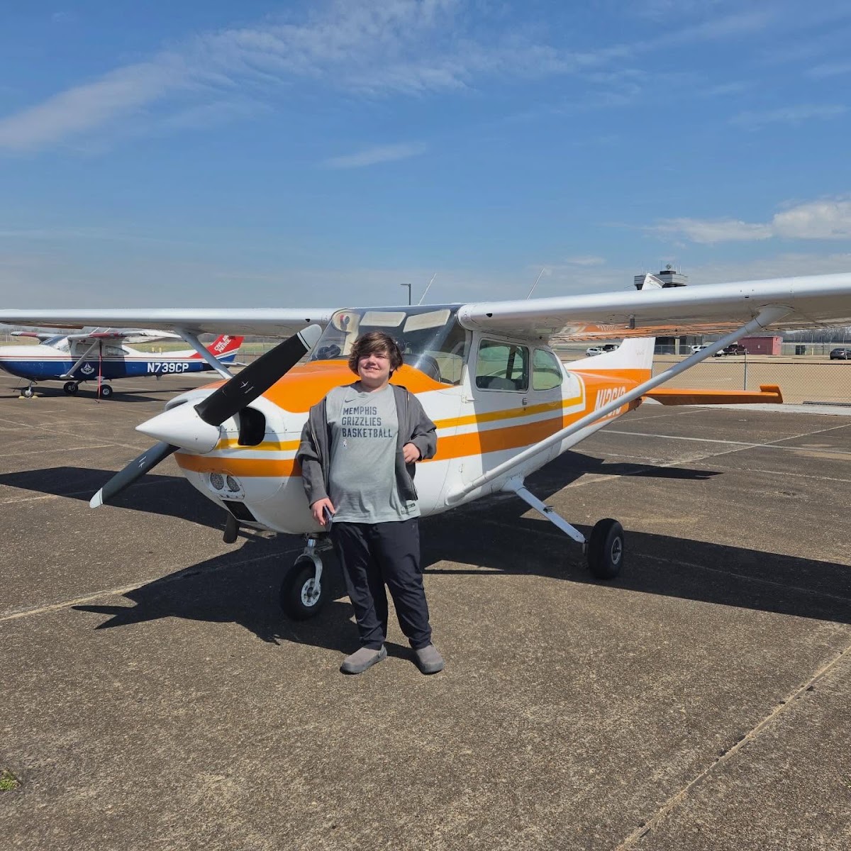 Tennessee Flight Training Millington-Memphis (KNQA)