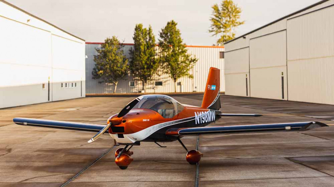 The Flying School (Powered by AFI)