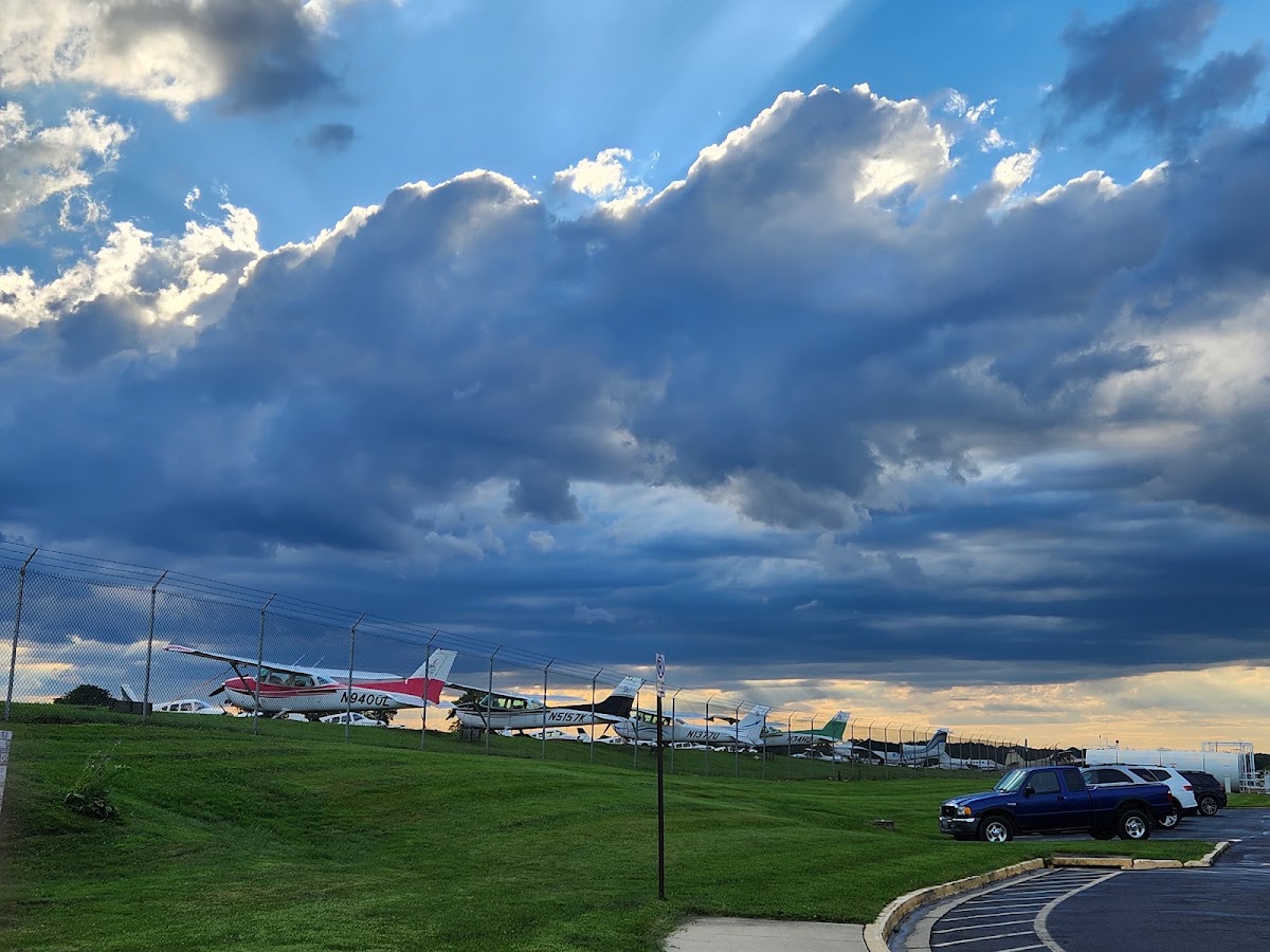 Washington International Flight Academy